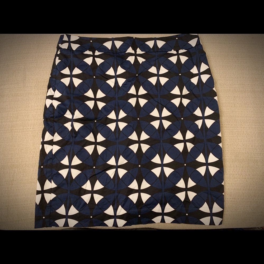 Ann Taylor - Geometric Pattern Mini Pencil Skirt
